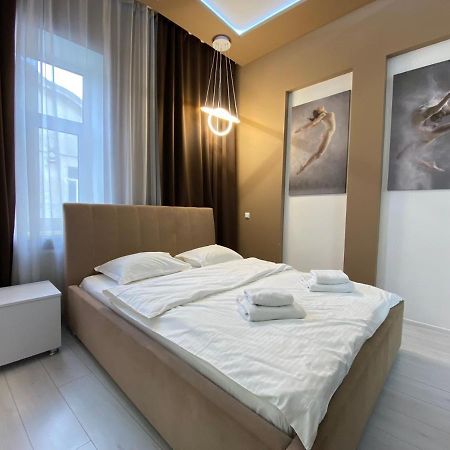 Galicia Apartments Lviv Bagian luar foto
