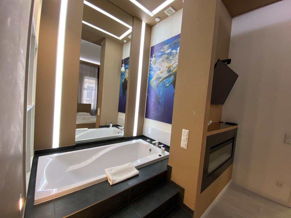 Galicia Apartments Lviv Bagian luar foto