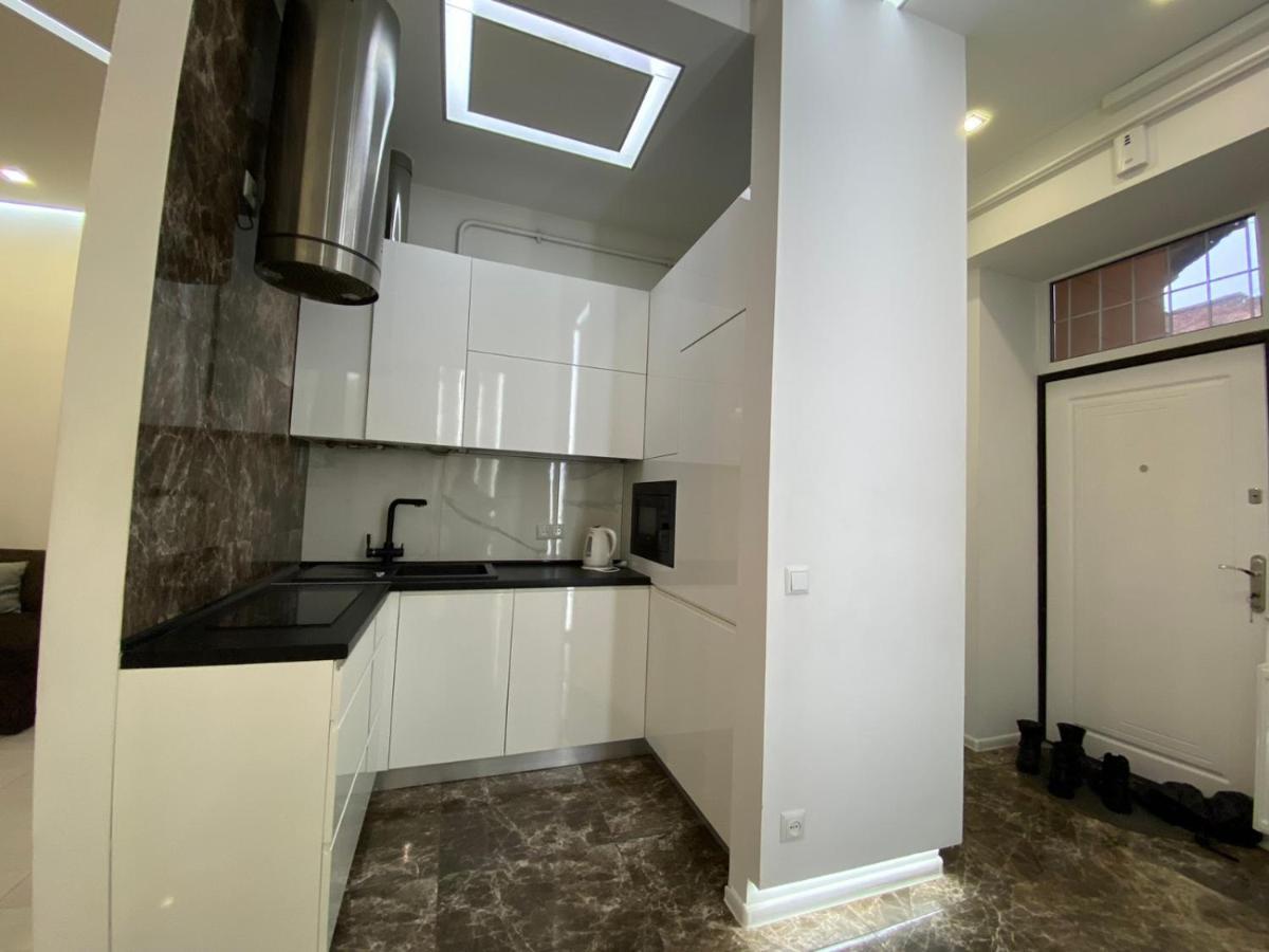 Galicia Apartments Lviv Bagian luar foto