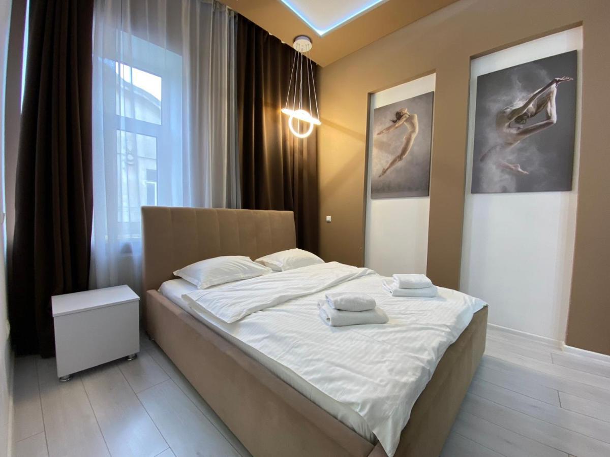 Galicia Apartments Lviv Bagian luar foto