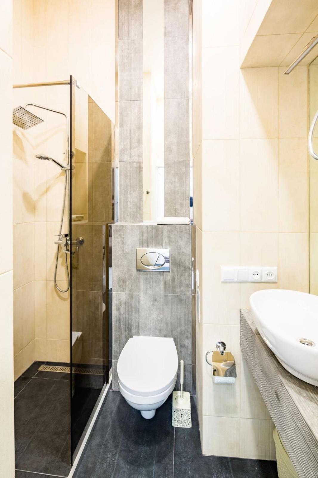 Galicia Apartments Lviv Bagian luar foto