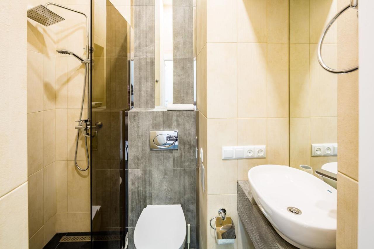 Galicia Apartments Lviv Bagian luar foto