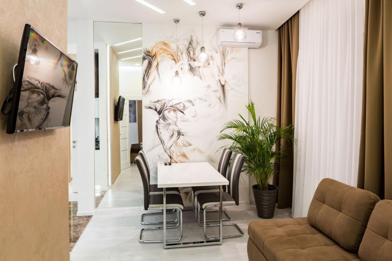 Galicia Apartments Lviv Bagian luar foto