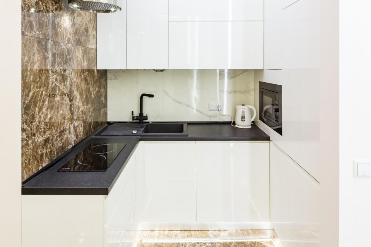 Galicia Apartments Lviv Bagian luar foto