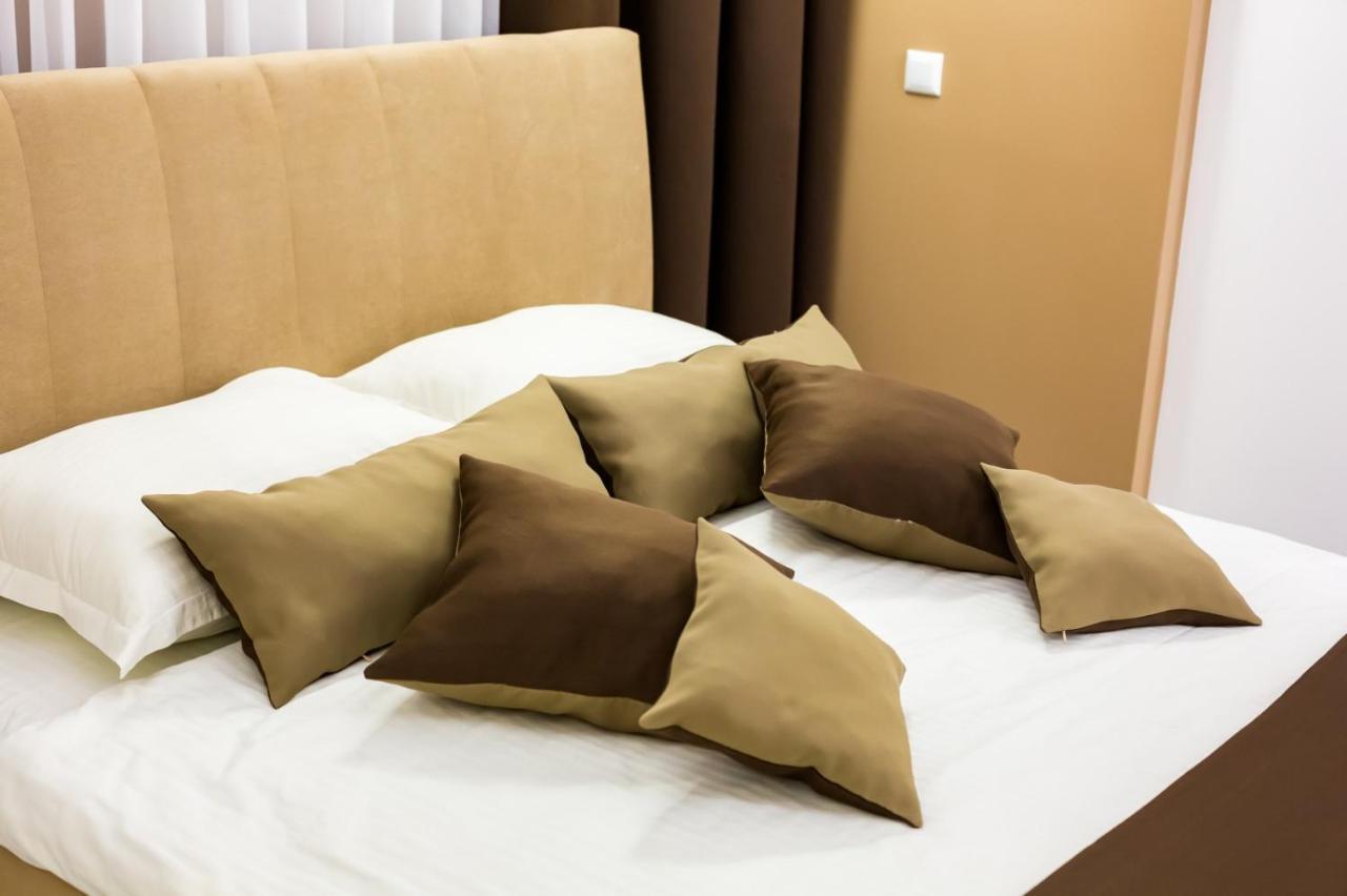 Galicia Apartments Lviv Bagian luar foto